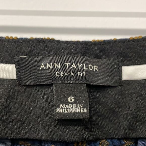 Ann Taylor Devin Fit Embroidered Cropped Ankle Trousers Sz 6 - Picture 4 of 7